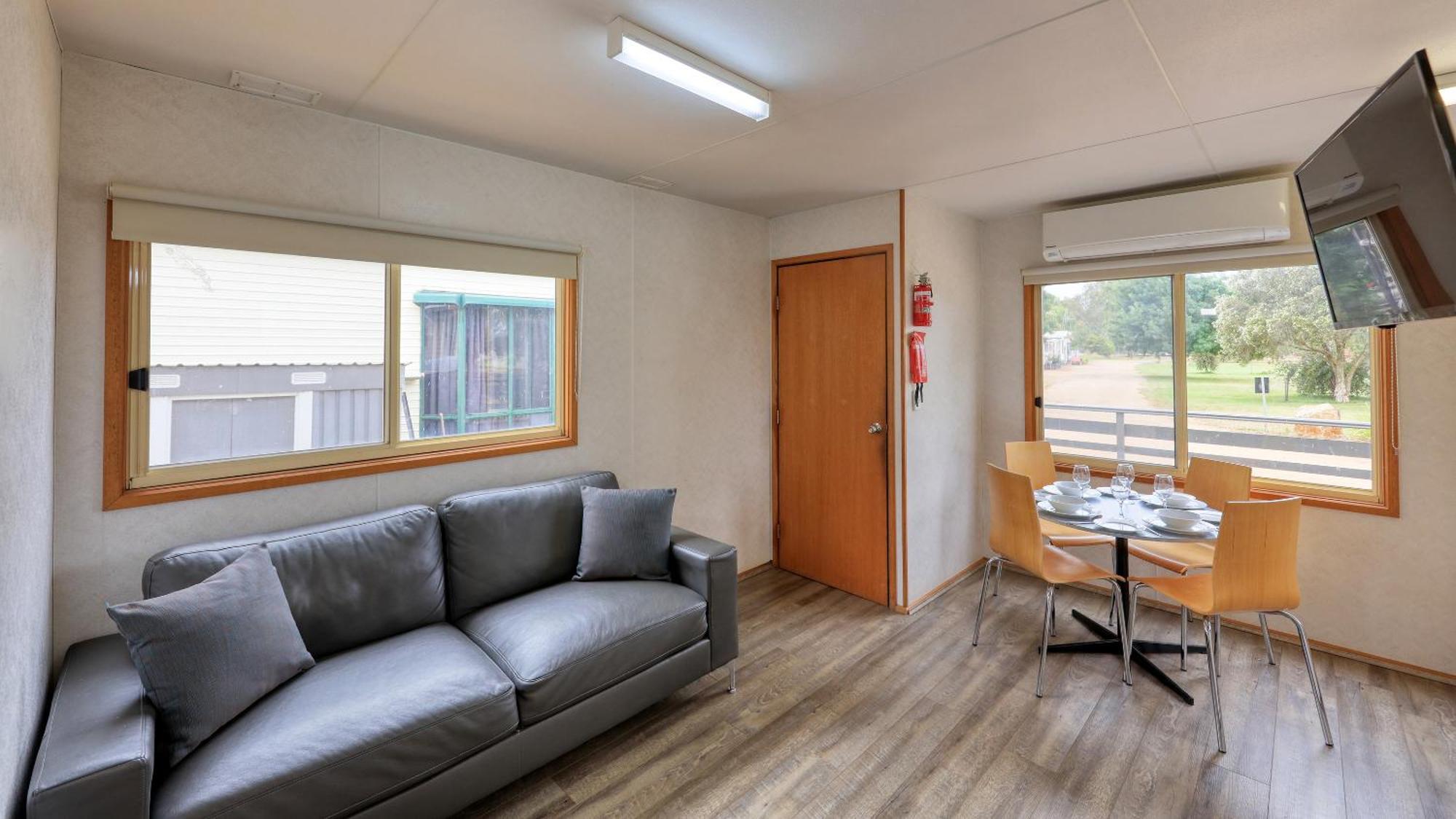 Yarrawonga Riverlands Tourist Park חדר תמונה