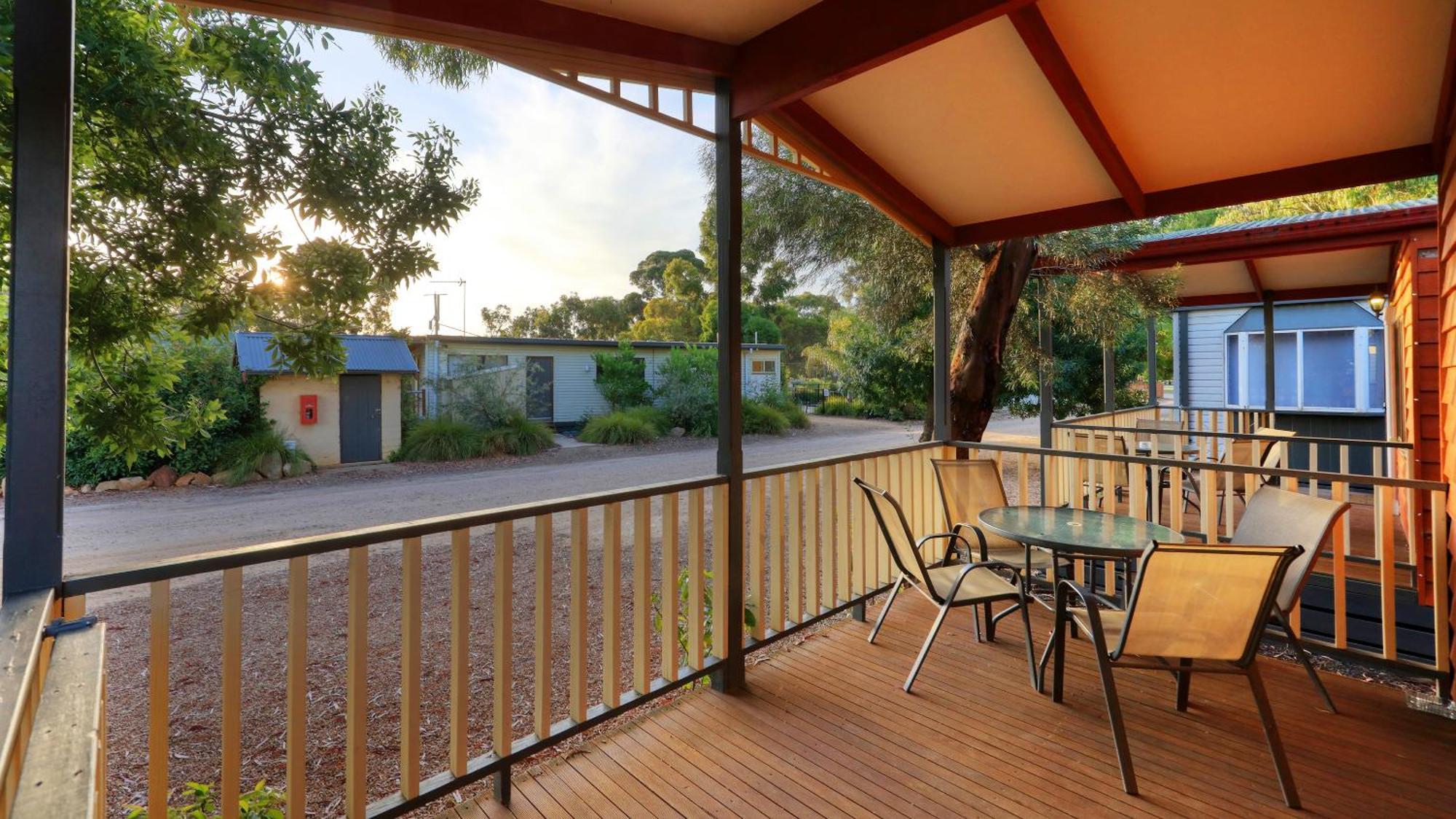 Yarrawonga Riverlands Tourist Park חדר תמונה