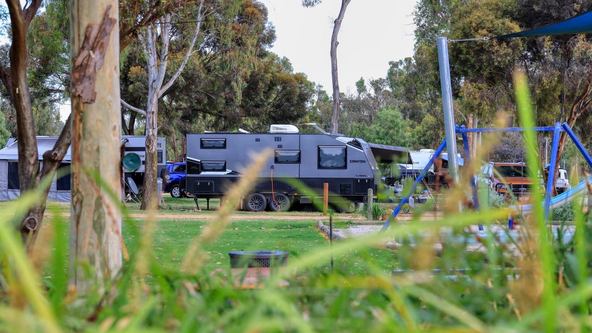 Yarrawonga Riverlands Tourist Park מראה חיצוני תמונה