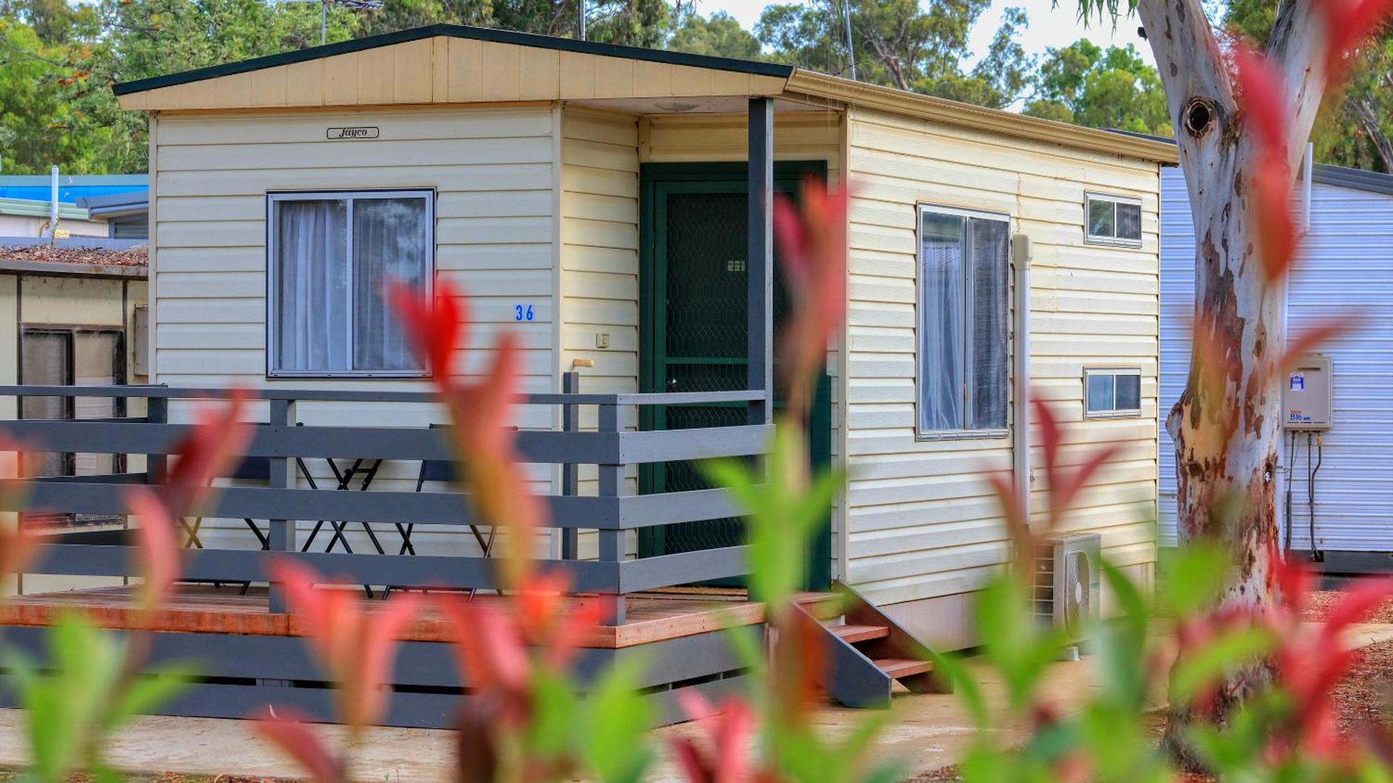 Yarrawonga Riverlands Tourist Park חדר תמונה
