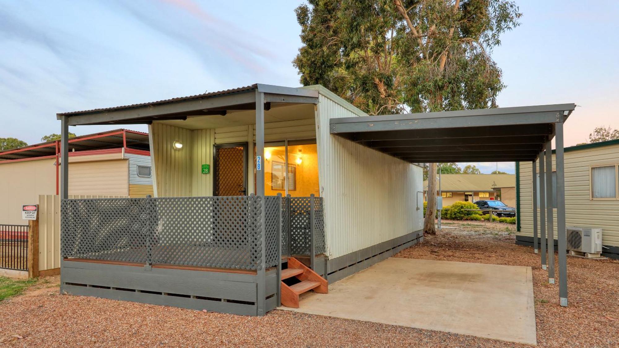 Yarrawonga Riverlands Tourist Park חדר תמונה