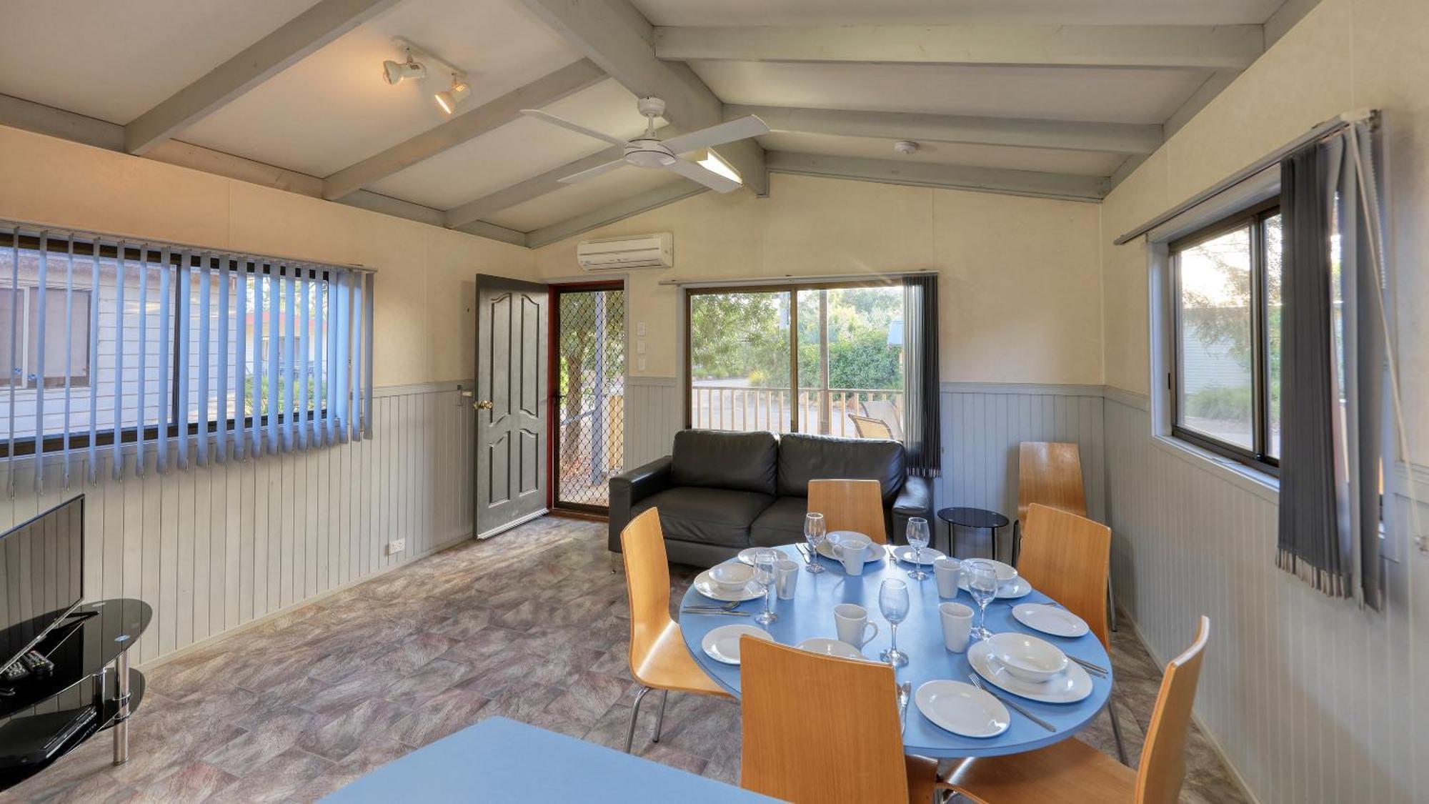 Yarrawonga Riverlands Tourist Park חדר תמונה